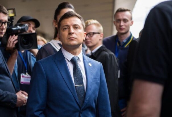 Zelenszkij rábírt három ukrán oligarchát, hogy fektessenek be a Donyec-medencében