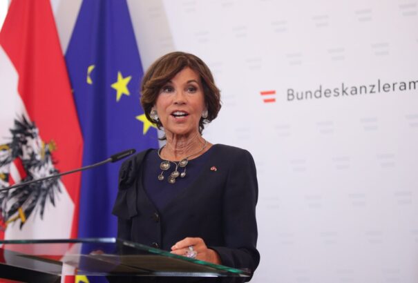 Visszafogottságot és szerénységet kért az átmeneti kormány tagjaitól Brigitte Bierlein osztrák kancellár
