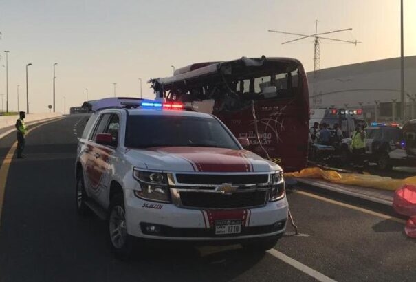 Súlyos buszbaleset történt Dubajban. 17 turista életét vesztette