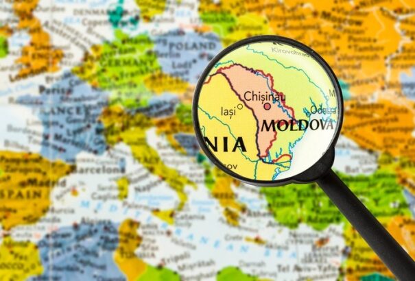 Kelet-európai trónok harca: hogyan függ össze a moldáv belpolitikai válság és az úzvölgyi incidens?