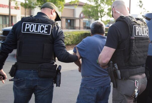 Az Egyesült Államokban nagyvárosaiban megkezdődtek az illegális migránsok elleni razziák