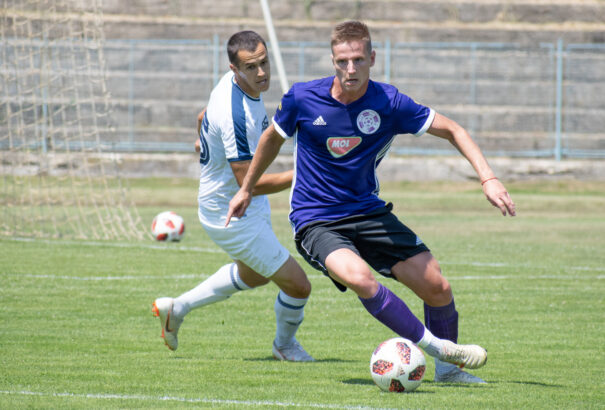 Három húzóember nélkül, kiegyenlített játékkal KFC Komárom – Aqvital FC Csákvár 1:2