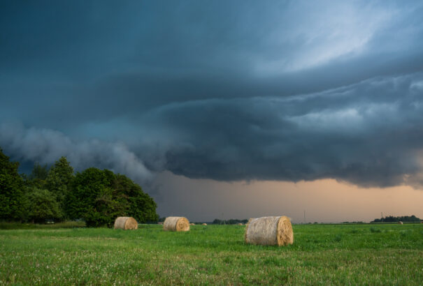 Esős, viharokkal tarkított idő vár ránk hétvégén