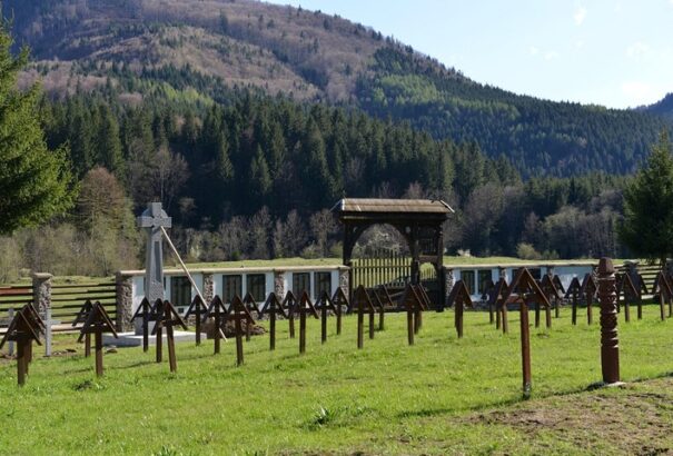 Új vizsgálati eredmény: Egyetlen román katona sincs az úzvölgyi temetőben