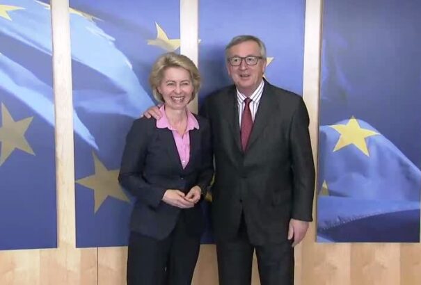 Még legalább egy hónapig késik Ursula von der Leyen kinevezése az EB élére