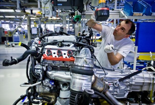 Jelentősen visszaesett az ipar megrendeléseinek volumene