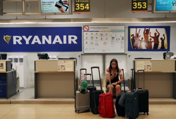 Sztrájkokra figyelmeztet a külügyi tárca Nagy-Britanniában, Pristinában és Olaszországban