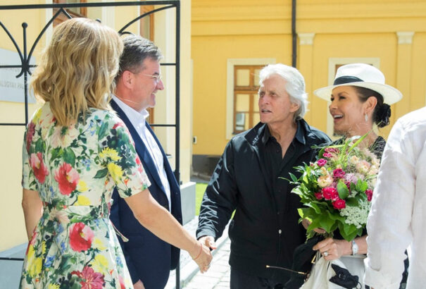 Pozsonyba látogatott Michael Dougles és Cathrine Zeta-Jones