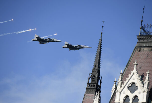 Elmarad az augusztus 20-ra tervezett budapesti légi parádé