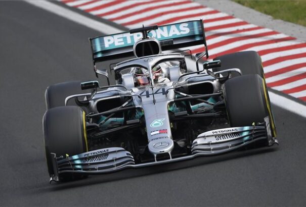 Magyar Nagydíj – Hamilton hetedszer nyert a Hungaroringen