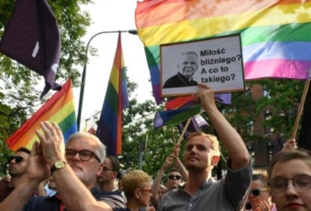 A szlovák püspöki kar elnöke támogatja a krakkói püspöki kart a baloldali támadásokkal szemben