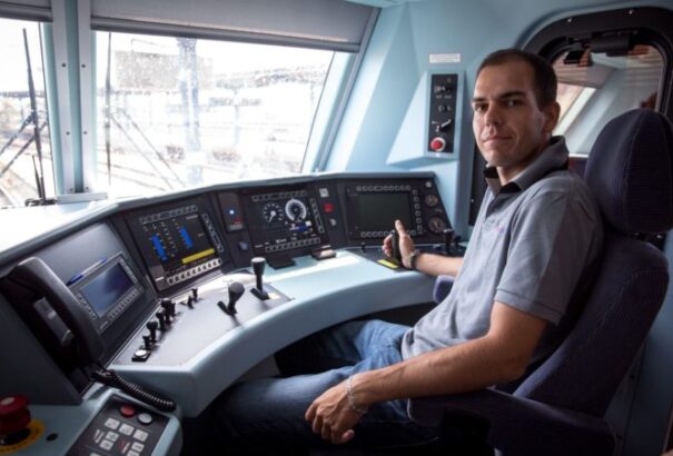 A RegioJet mozdonyvezetőket keres. Az új munkaerőt 1 800 eurós fizetéssel csábítja