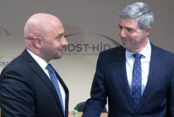 Kiszivárgott Bugár és Menyhárt titkos egyezsége. Az MKDSZ lenne a  közös választási párt. De mit szólnak ehhez a választók?