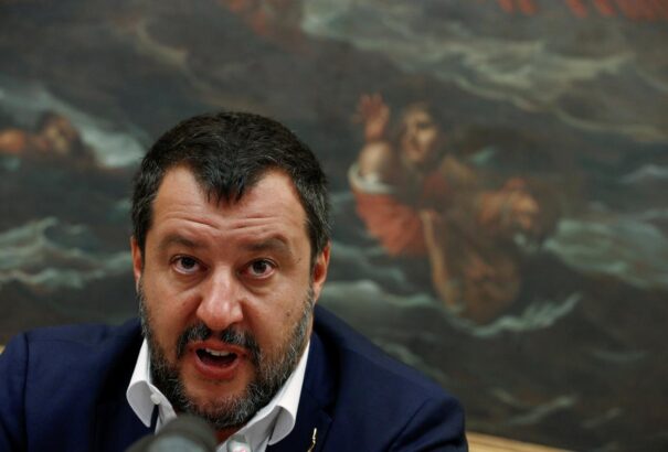 Salvini szerint egyre több migráns érkezhet az olasz partokra