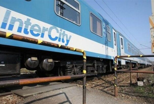 Kerülőúton közlekednek egyes nemzetközi vonatok Budapest felé