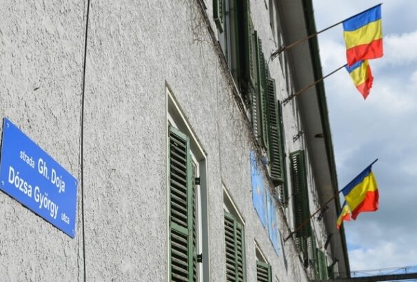 A magyar voksokért bármit: Belengette a román kormánypárt a kulturális autonómiát