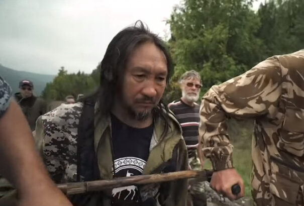 Letartóztattak egy sámánt, aki ki akarta űzni Putyint a Kremlből