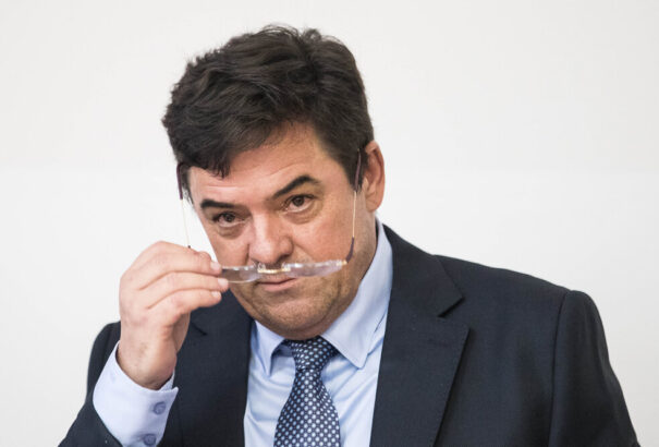 Az ügyész a váltókról, Ficoról és a „majmocskáról” is kérdezte Kočnert a tárgyaláson