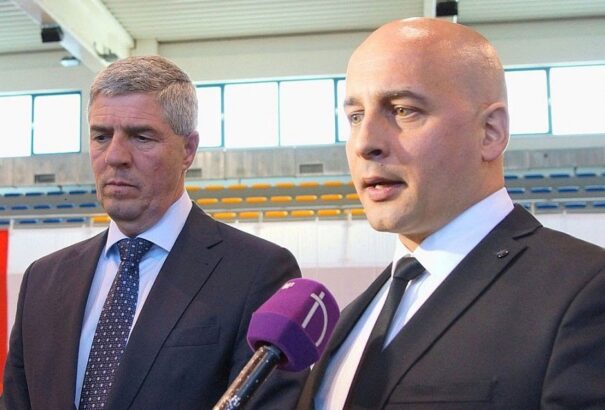 Sehol sem csökken úgy a választók száma, mint Dél-Szlovákiában. Bugár és az MKP a túlélésre játszanak