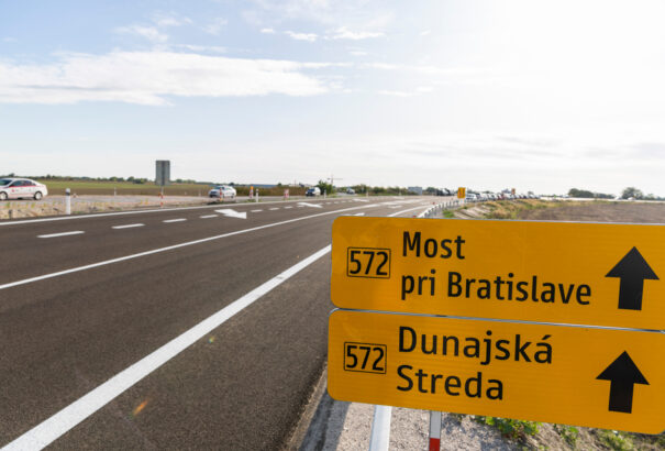 Átadták a pozsonyi elkerülő egy szakaszát Dunahidasnál