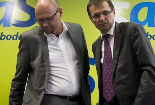 Káosz a szlovák politikai térfélen is, az SaS széteshet, a Smert egyetlen ember tartja a felszínen