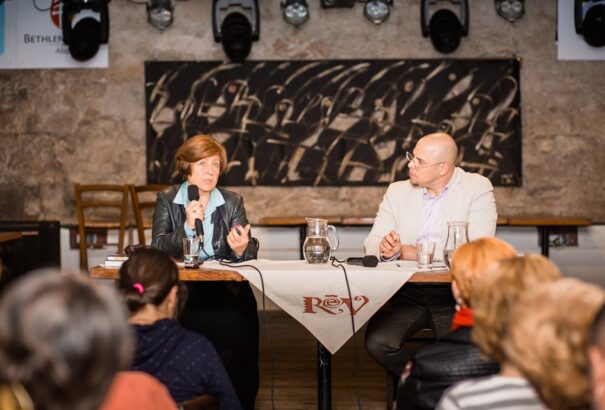Bagdy Emőke és Bödők Gergely nagyszerű estje – a komáromi Kikötő-Szalonban