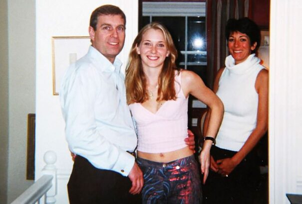 Epstein egyik áldozata szerint András yorki herceggel is le kellett feküdnie