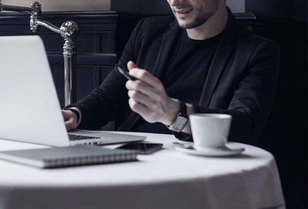 Ismét összetettebbek lesznek az online fizetések. Néhány bank változásokat vezet be