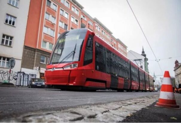 Bővül a közösségi közlekedés Pozsonyban. Jön az új, 7-es villamos és új autóbuszvonalak is indulnak