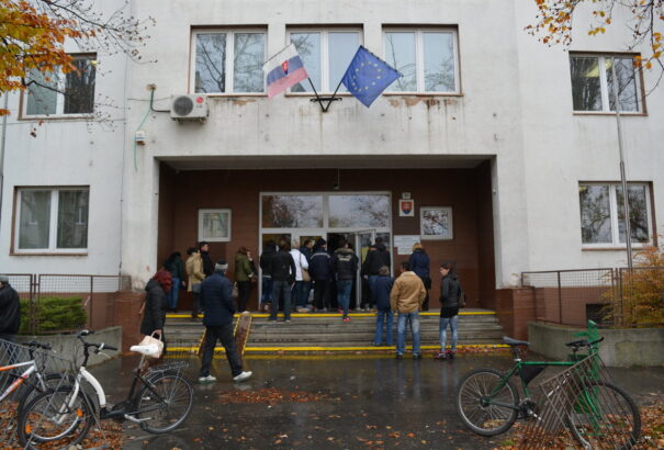 Megfordult a trend: 5 százalék fölé emelkedett a munkanélküliség