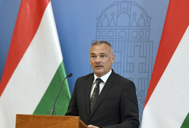 Borkai Zsolt marad polgármester Győrben, kilép a Fideszből