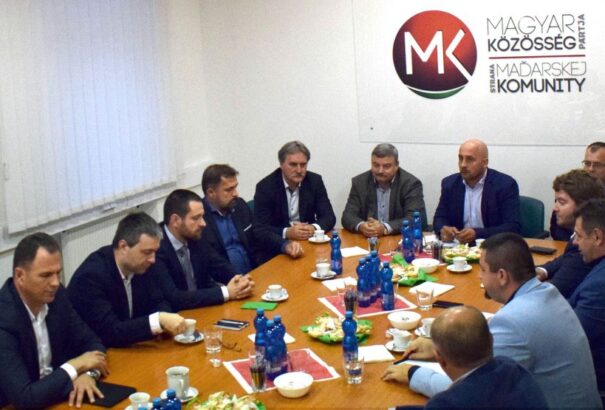 Folytatódnak az ötpárti egyeztetések