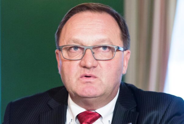 Bereczk Oskár, albári polgármester: Kočnert most hirtelen senki sem akarja ismerni