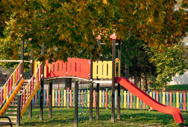 Januártól kötelező ellenőrzésen kell átesnie minden nyilvános játszótérnek