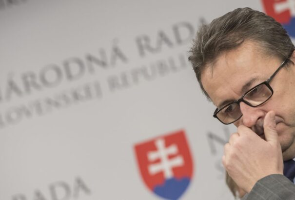 Holnap próbálják meg visszahívni Glváčot