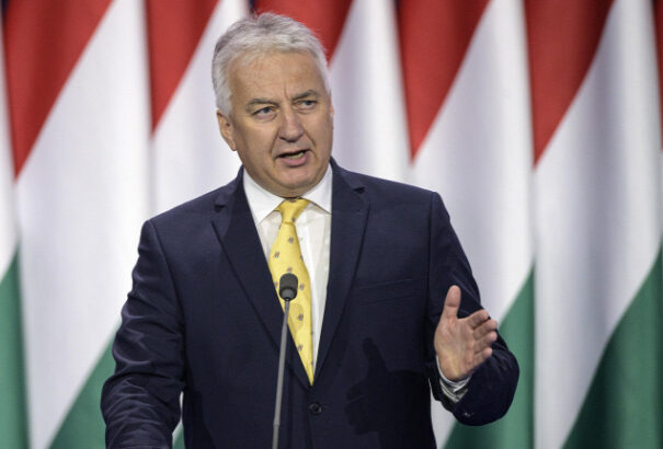 Semjén: Magyarországon nem lesz egyetlen templomból sem bevásárlóközpont, sem mecset