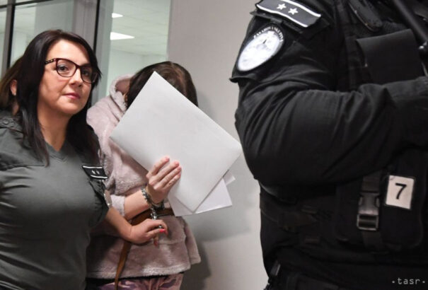 Zsuzsová és társai továbbra is előzetes letartóztatásban maradnak