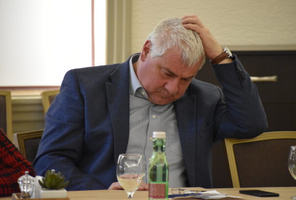 Káoszba fulladt a Vág-híd felújítása, petíció indult a helyzet megoldásáért