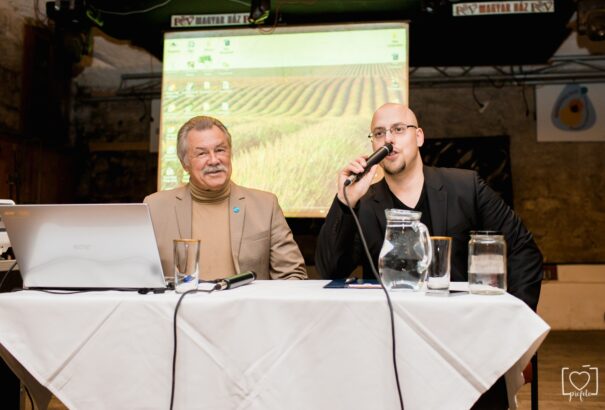 Magyar űrpilóta érkezett a komáromi Polgári Szalonba