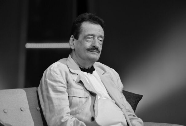 Elhunyt Karinthy Márton