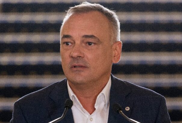 Önkormányzat 2019 – Lemond polgármesteri tisztségéről Győrben Borkai Zsolt