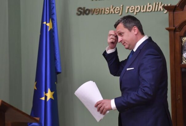 Két felmérés, két érdekes eredmény – Harabin a parlamentben, küszöb alatt az SaS