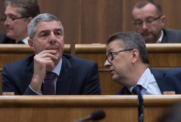 Glváč távozásra szólította fel Bugárt