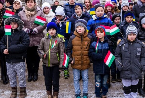 Kárpátaljai Magyar Pedagógusszövetség: aggasztóak az ukrajnai magyaroktatást érintő újabb fejlemények