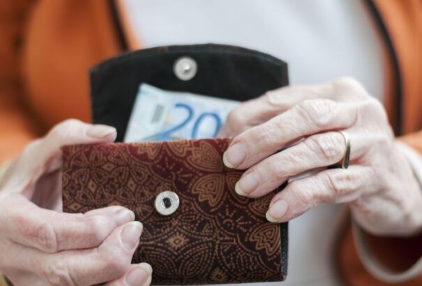 Itt számolható ki, hogy mekkora lesz januártól a nyugdíj