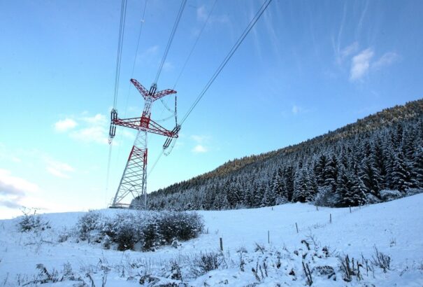 Több mint 10 ezer háztartás maradt áram nélkül Besztercebánya megyében