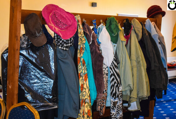 Beszélgetések, nézelődések, mosolygós vásárolgatás Nagyudvarnokban