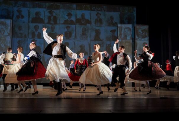 „Örüljetek, örvendjetek” – A Hagyományok Háza újév-köszöntője