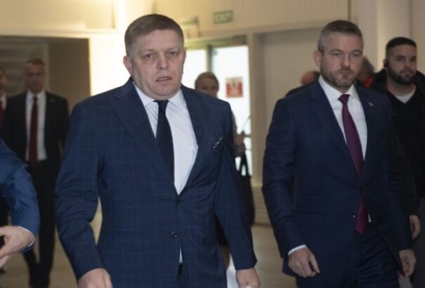 Robert Fico kórházban van, nem vesz részt a Smer mai ünnepi kongresszusán