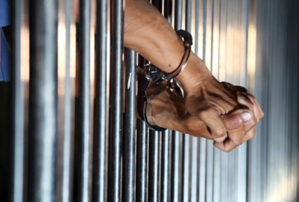 Korrupciós vádak miatt életfogytiglani börtönbüntetésre ítélték Kína legmagasabb rangú ujgur politikusát